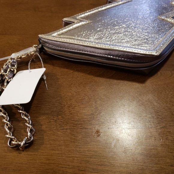 Betsey Johnson "Wonder Woman" Clutch Purse NWT - Picture 8 of 8